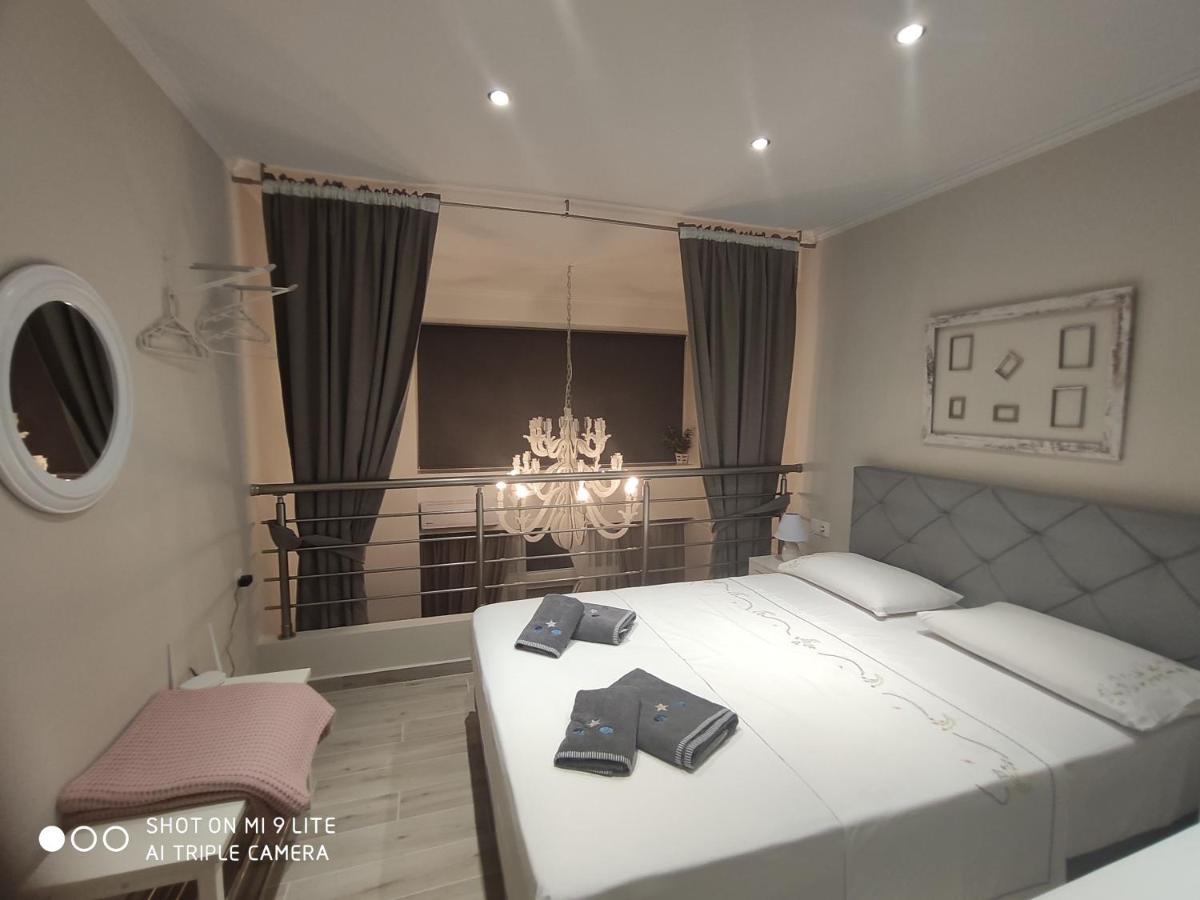 Kamares Suites Nea Kallikrateia Exterior photo
